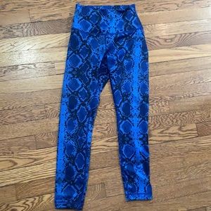 Blue Snake skin Pattern Wonder Under Lululemon leggings